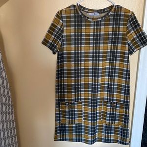 Zara dress with pockets